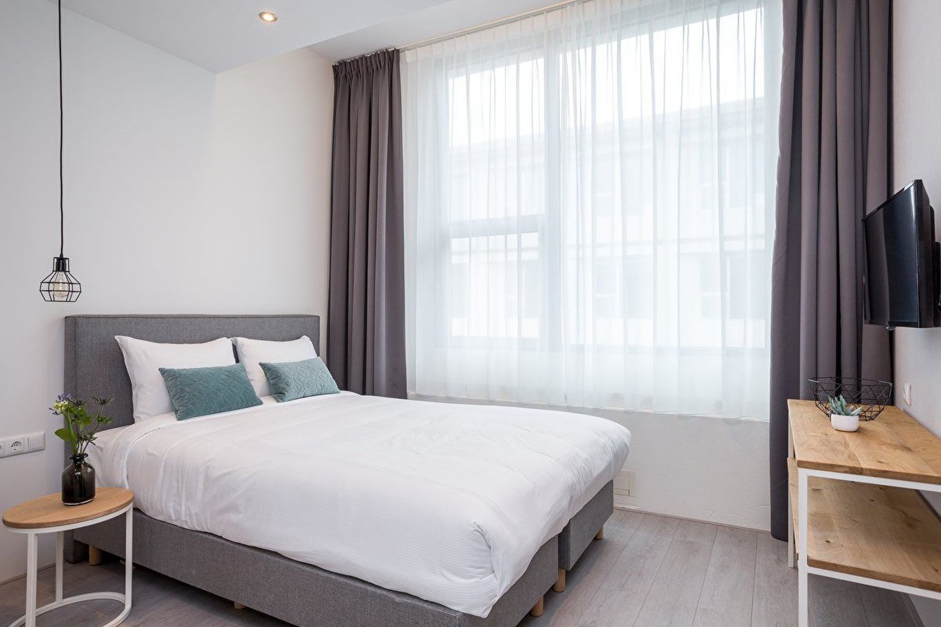 ECONOMY, DOUBLE BED