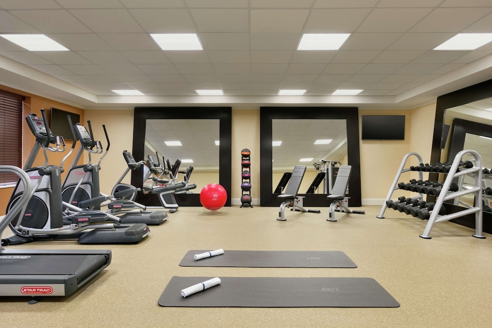 Hilton Garden Inn Statesville 18/40