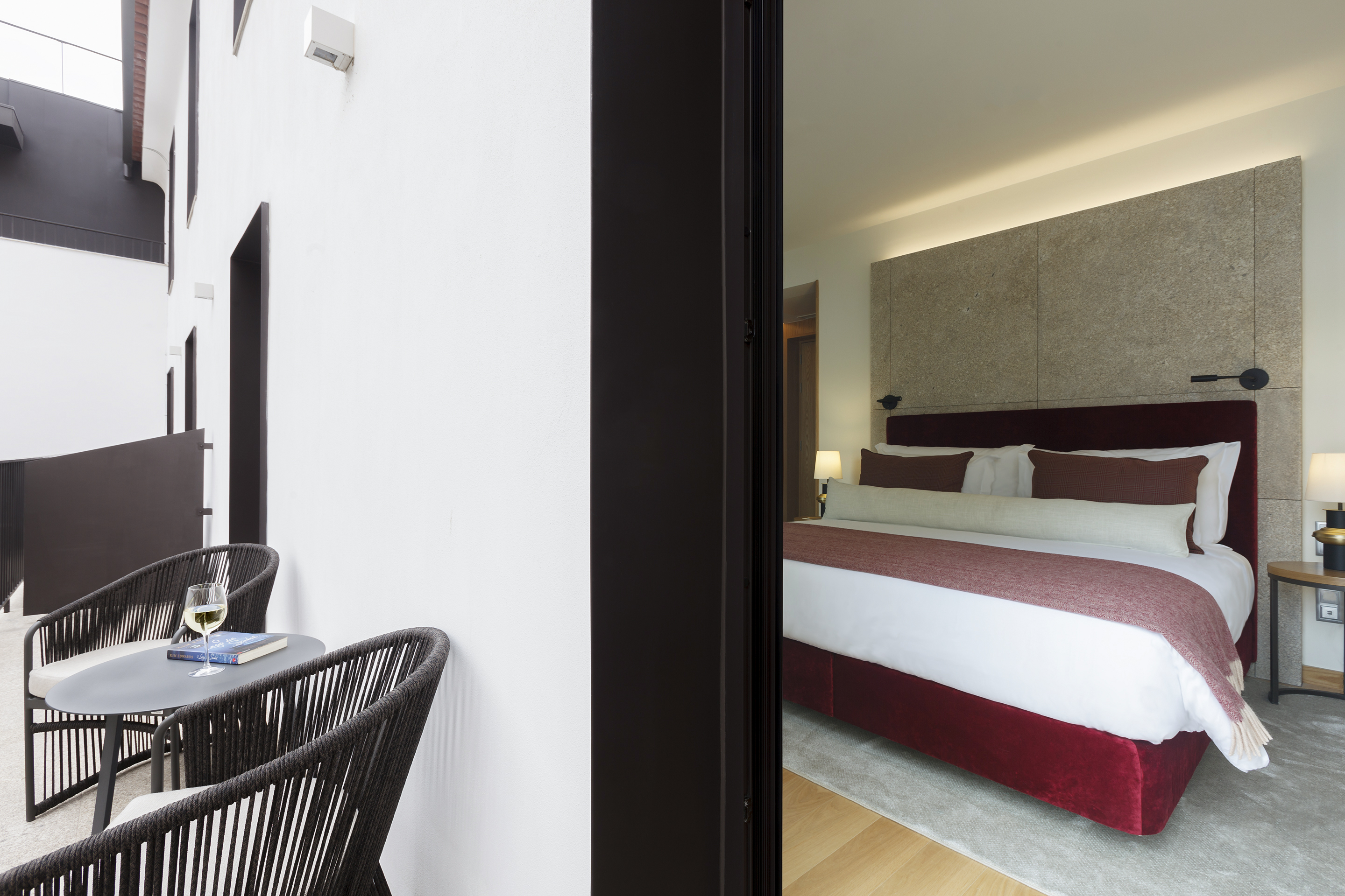 غرفة كلاسيكية بسرير مزدوج بإطلالة على الحديقة، NEYA Porto Hotel 5/6