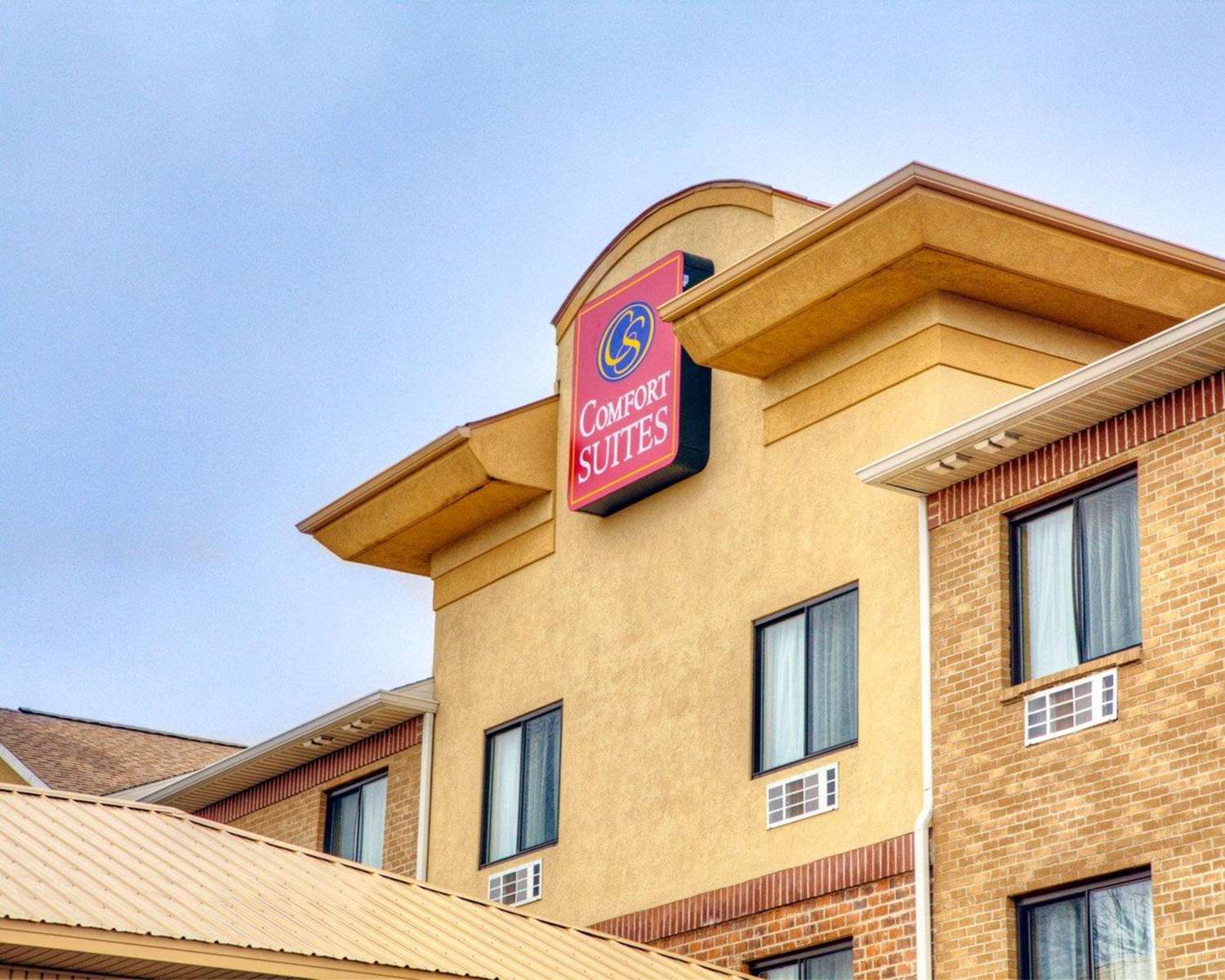 Comfort Suites Plymouth Near Us-30 2/38