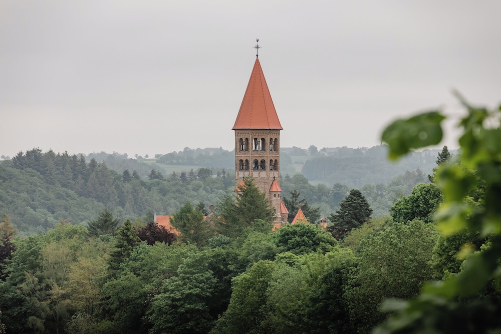 Le Clervaux Boutique Hotel 46/50