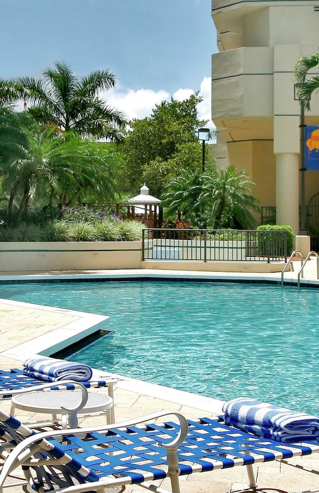Embassy Suites by Hilton Boca Raton 6/60