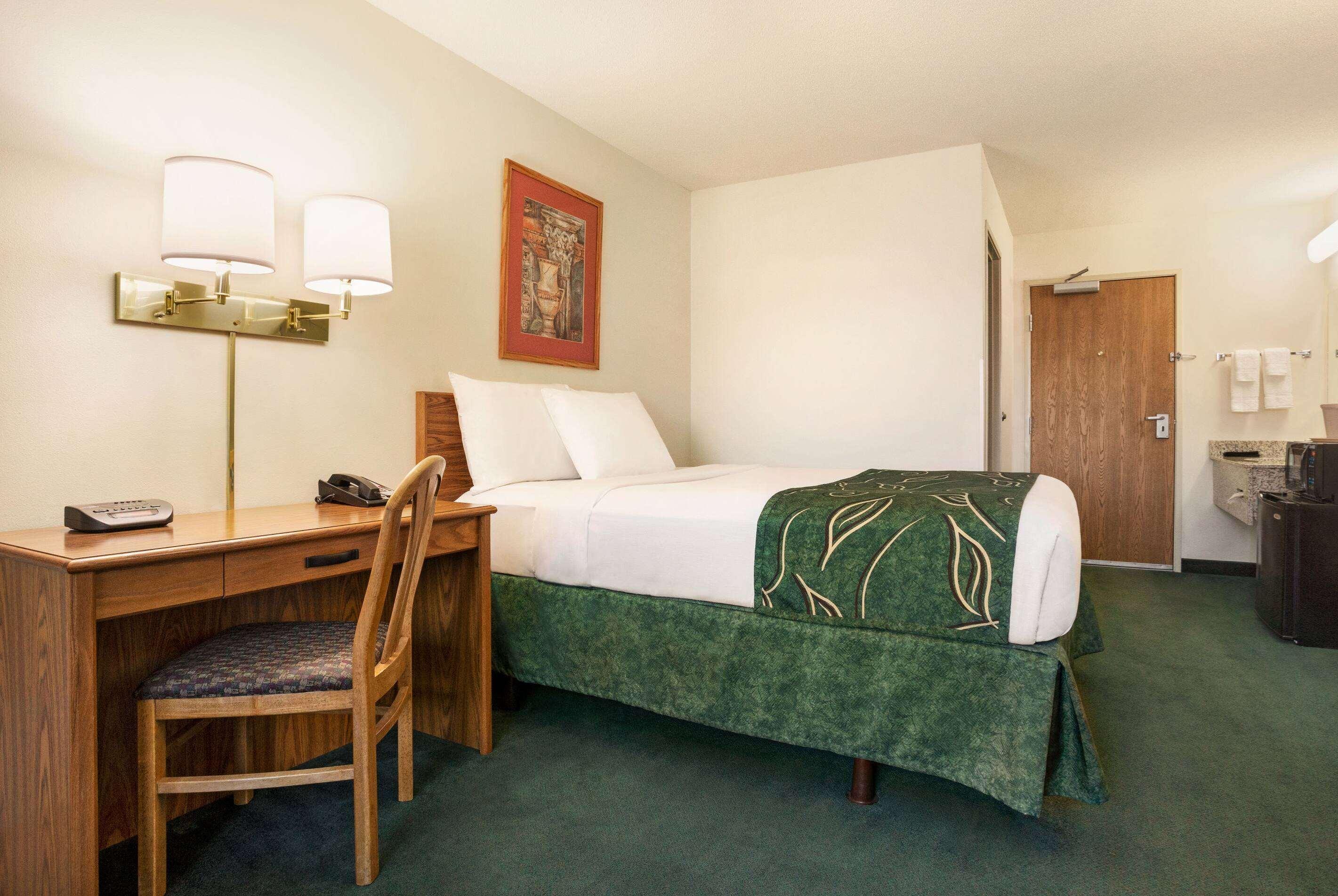 Travelodge by Wyndham Morrill 12/30