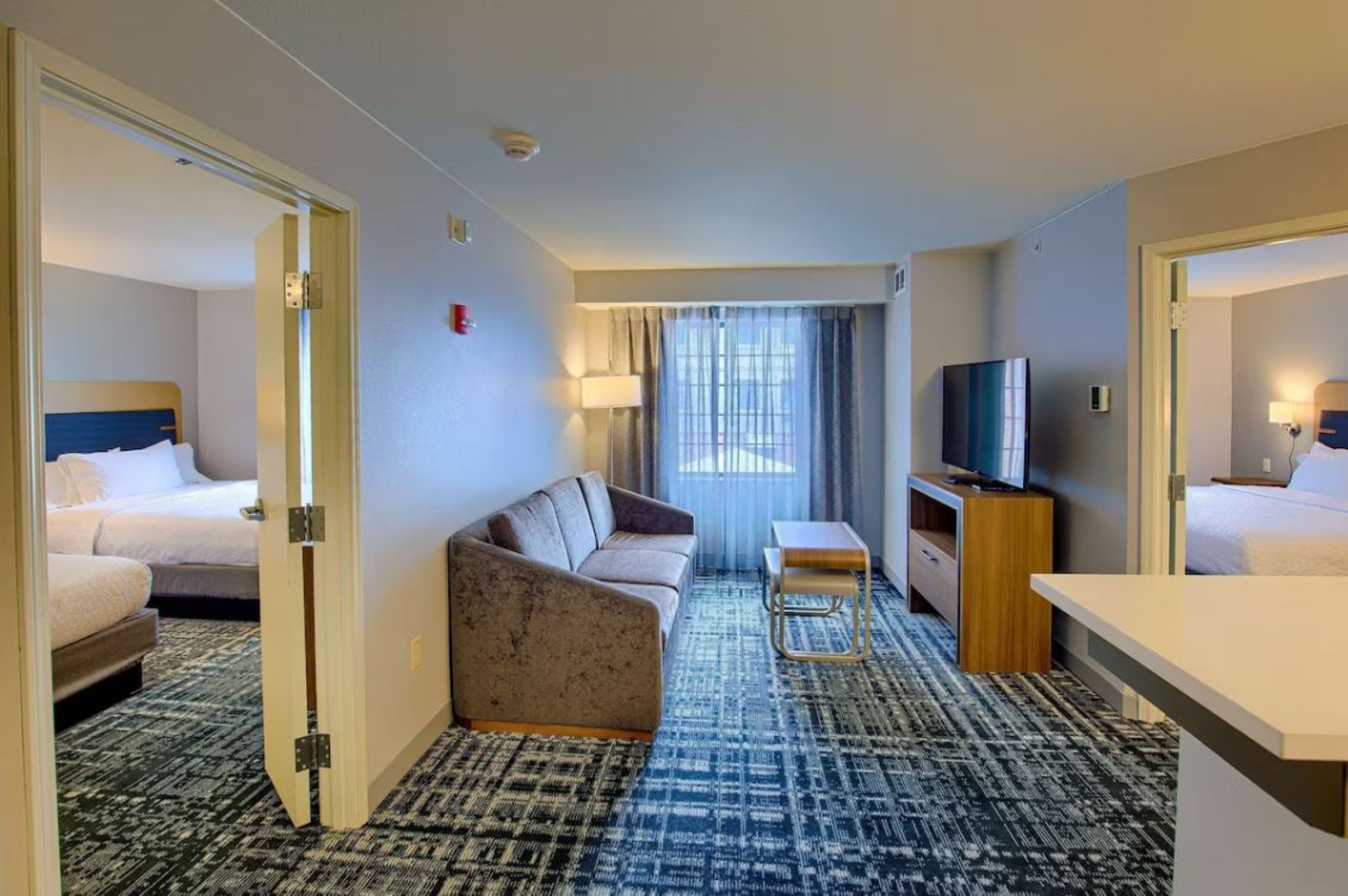 Suite, 1 King or 2 Queen Beds, 2 Queen Beds, Accessible