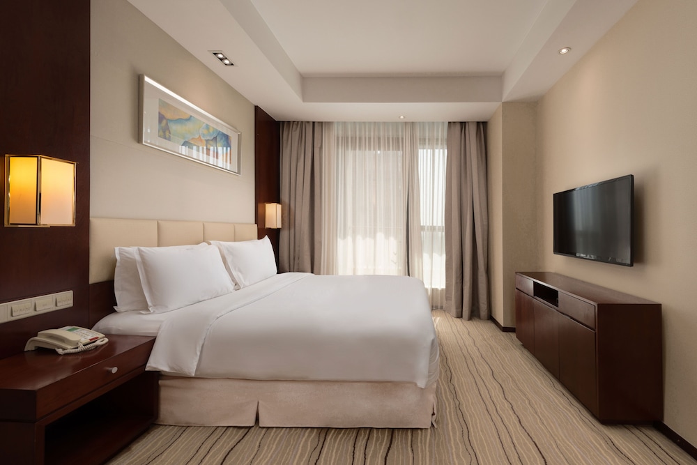 Holiday Inn Taicang City Centre 12/57