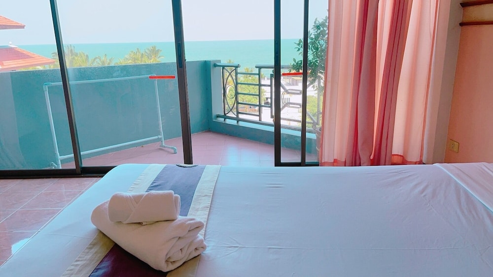 Supar Royal Beach Khanom 15/46