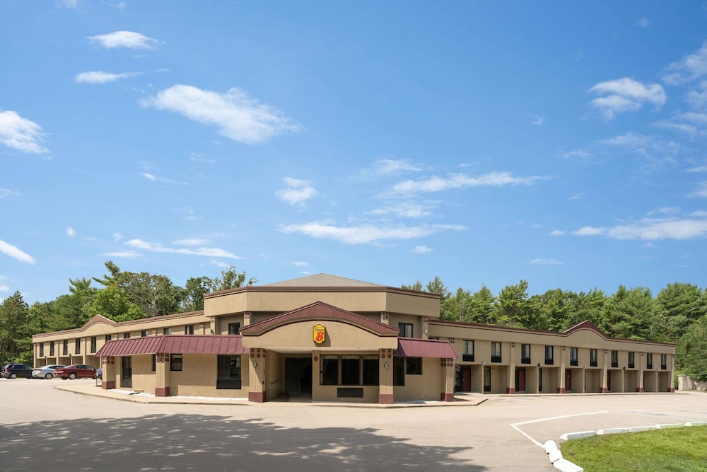 Super 8 by Wyndham West Greenwich/Providence 1/47