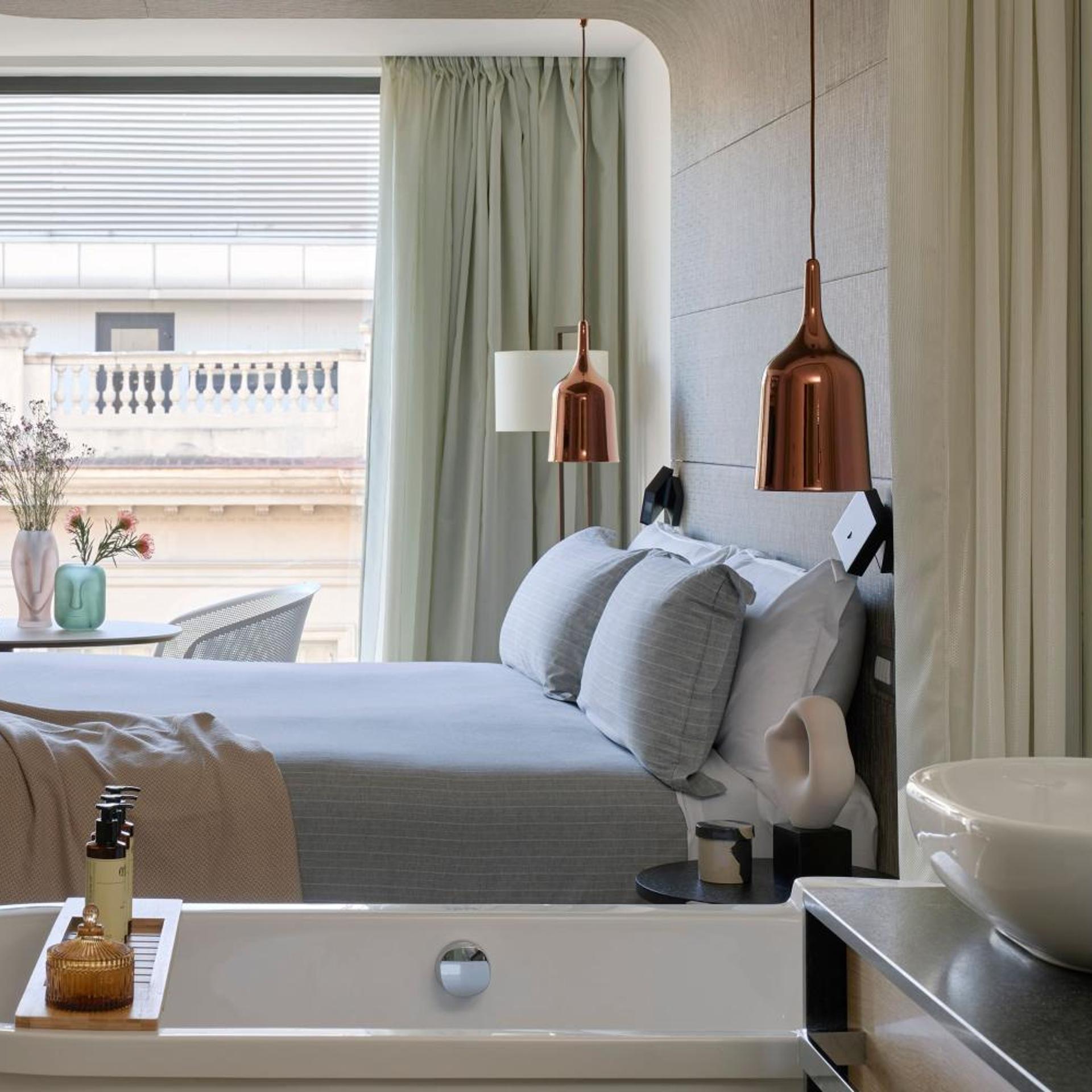 Connecting, Me, Superior, Single Bed، ME Barcelona 4/4