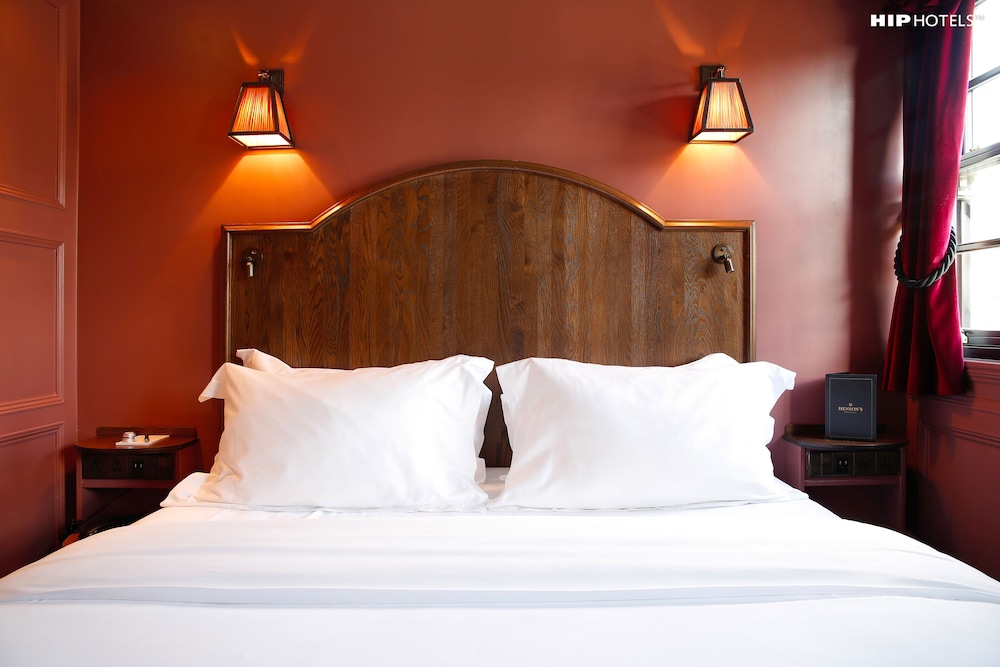 Mimi's Hotel Soho 13/63