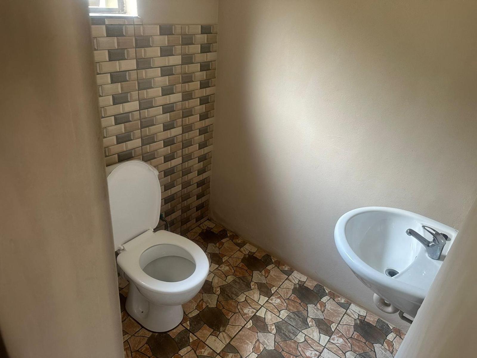 Hluzu Guest House 25/25