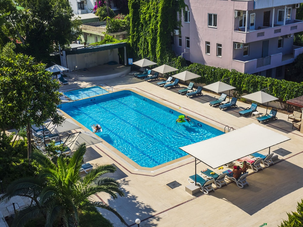 Tal Beach Hotel 26/31