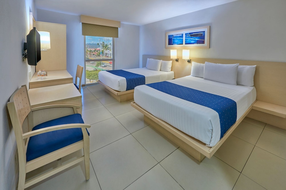 City Express by Marriott Manzanillo 8/50