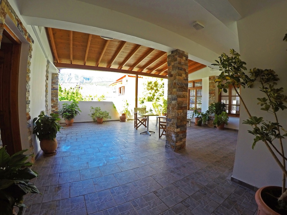 Tarsanas Apartments 49/49