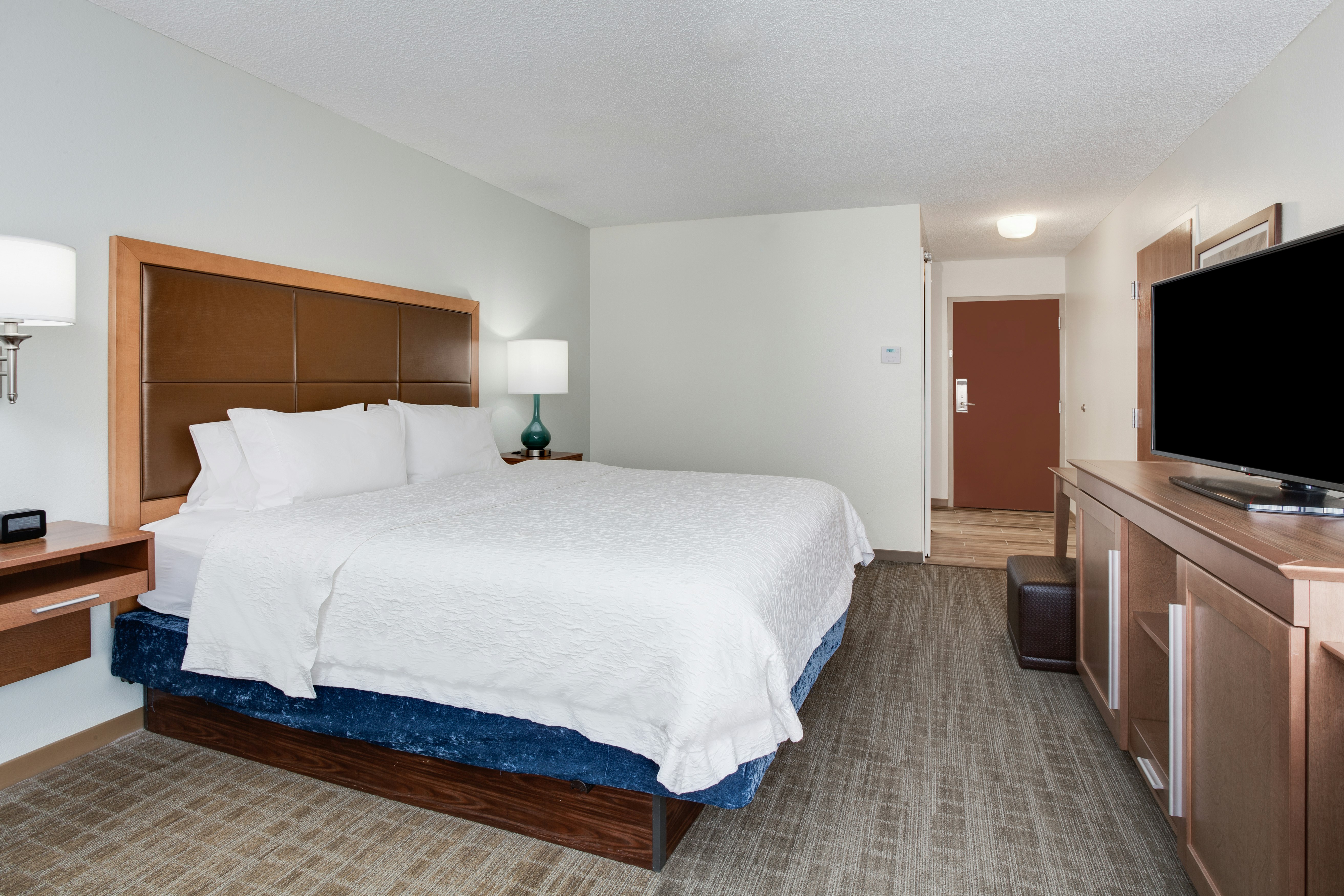 ROOM, KING BED, ACCESSIBLE