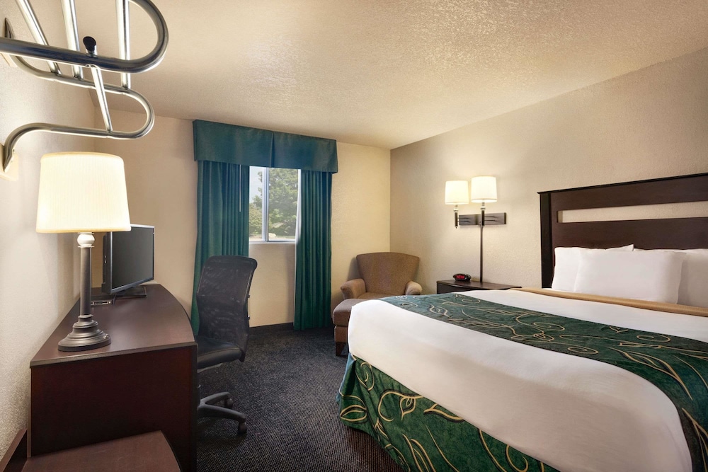 Travelodge by Wyndham Jefferson City 4/19