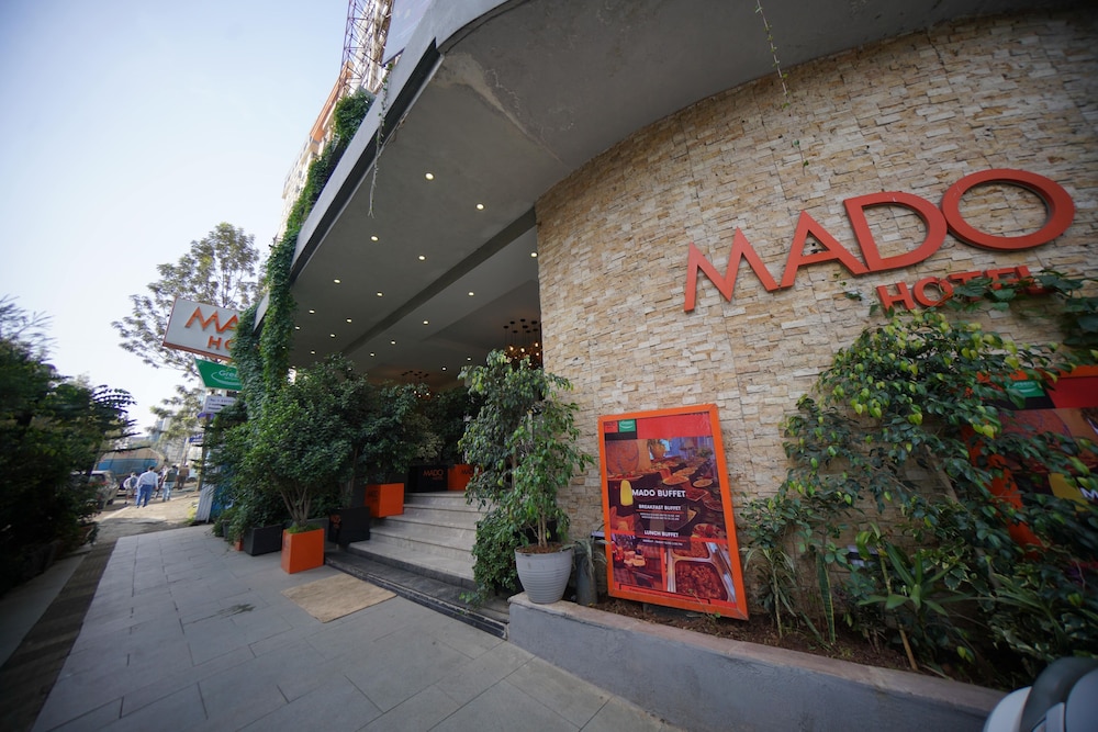 Mado Hotel 64/66