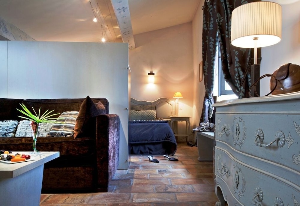 Hostellerie Le Castellas 22/46