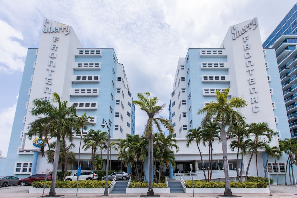 Sherry Frontenac Oceanfront Hotel 39/49