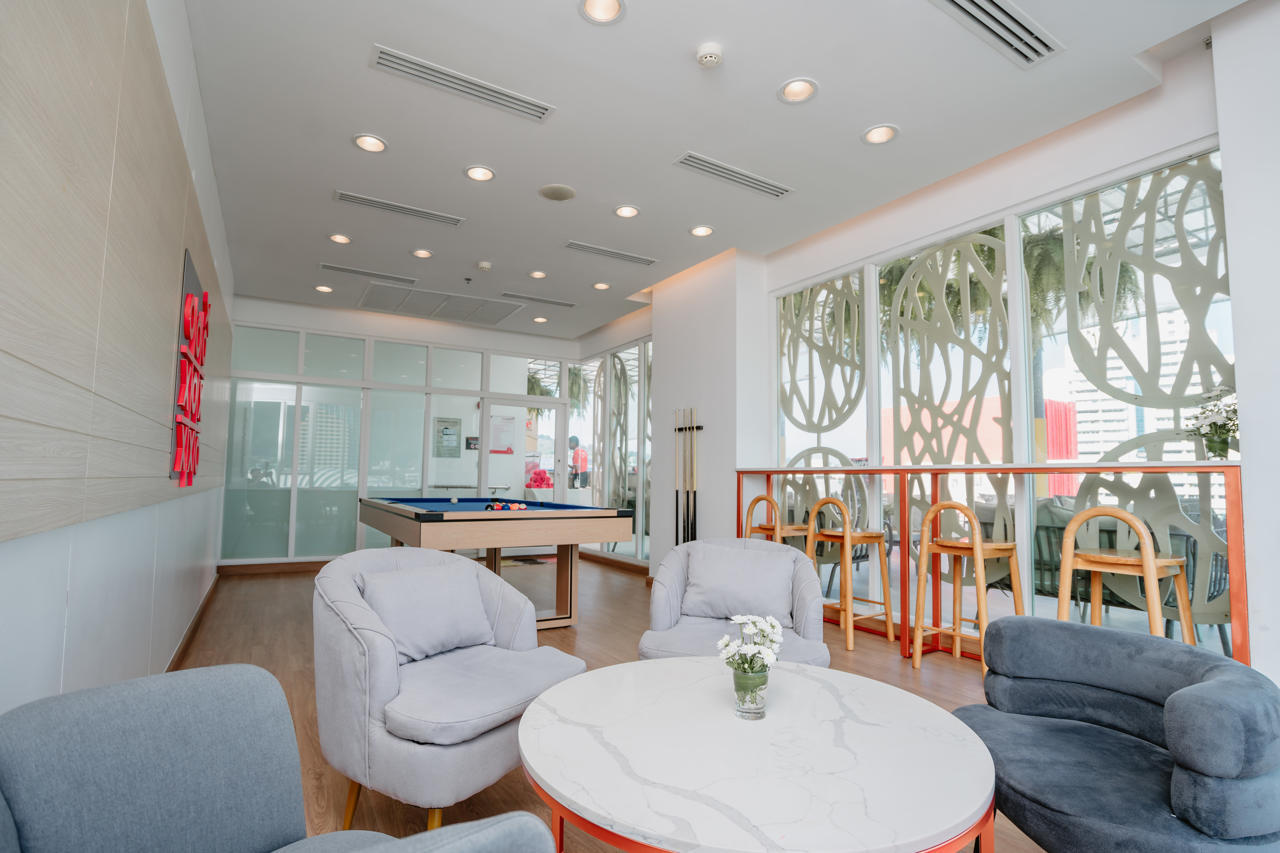Sleep With Me Design Hotel at Patong 33/58