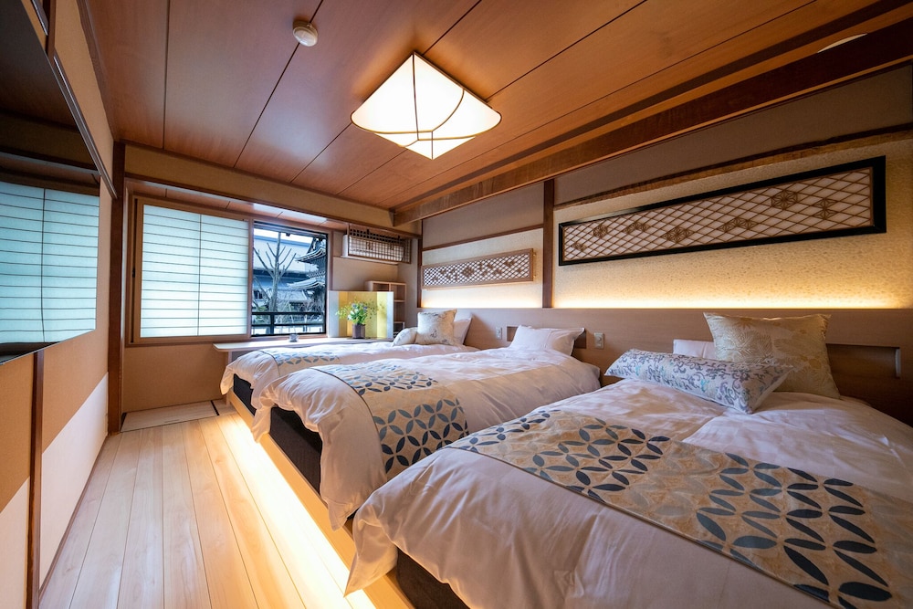 JAPANESE, TEMPLE VIEW, PRIVATE BATHROOM