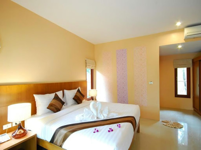 Poolside Room