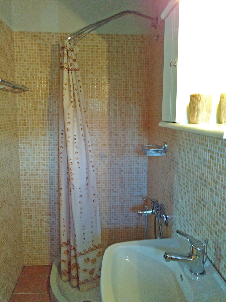 Guesthouse Iro 25/26