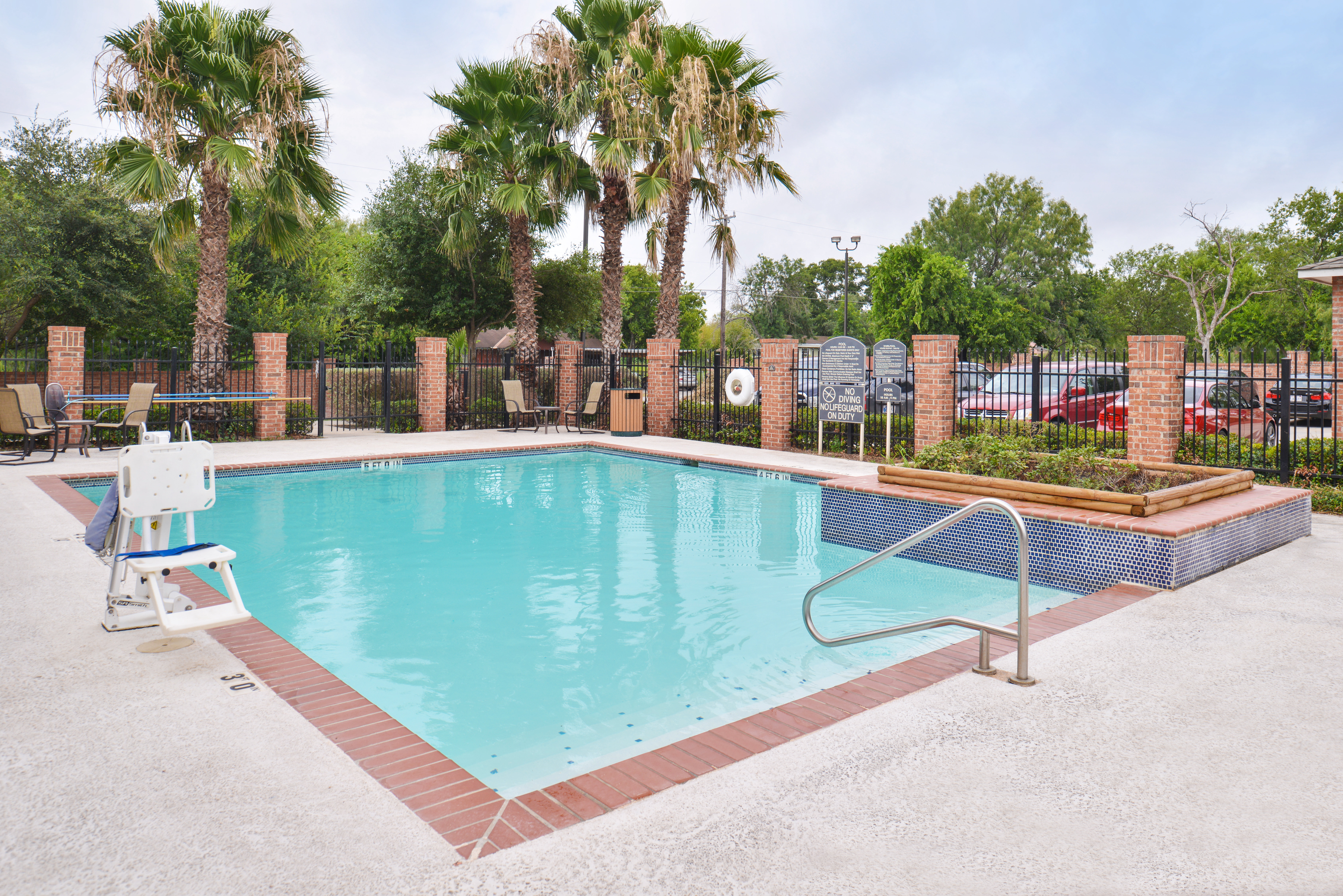 Holiday Inn Express Hotel Suites San Antonio South 31/55
