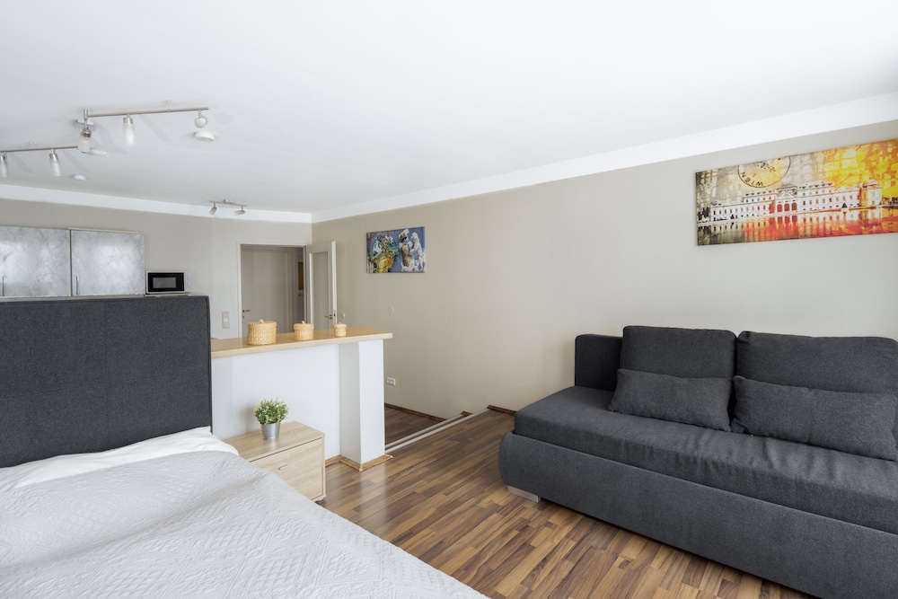 CheckVienna - Apartment Rentals Vienna 4/36