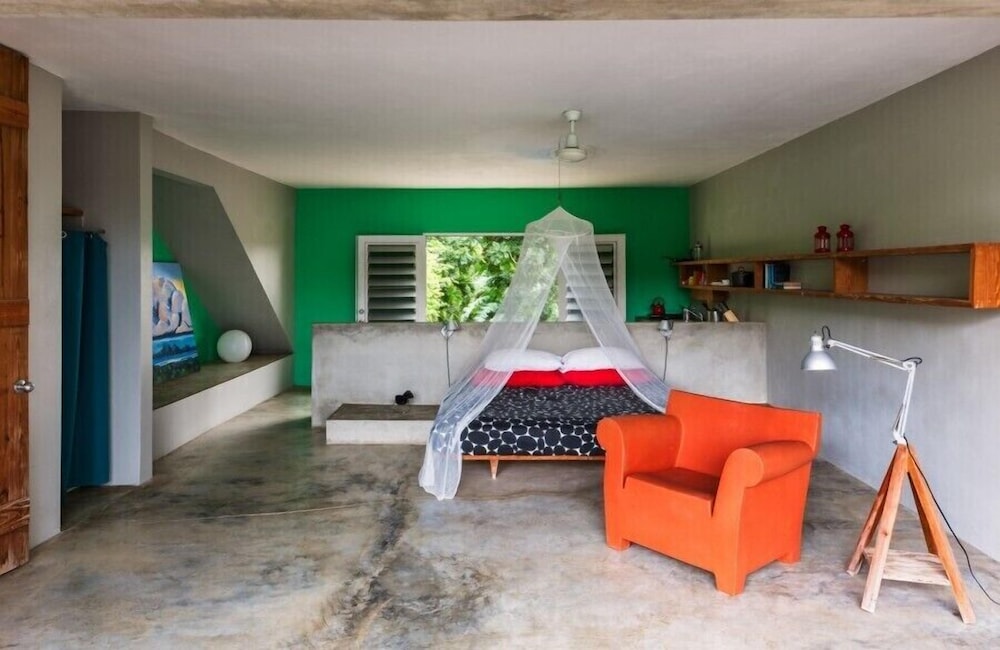 Hix Island House 20/50