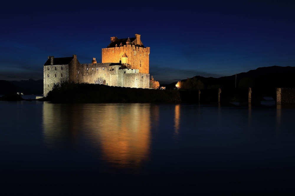 Inverness City Suites 40/50