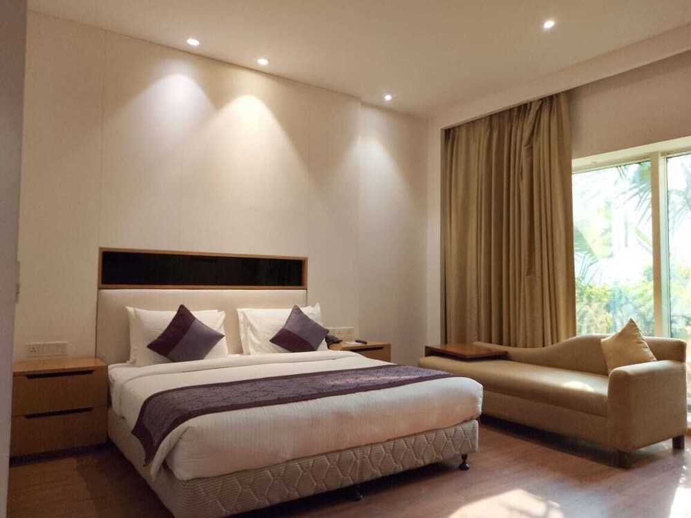 The Nikunj Hotels 2/17