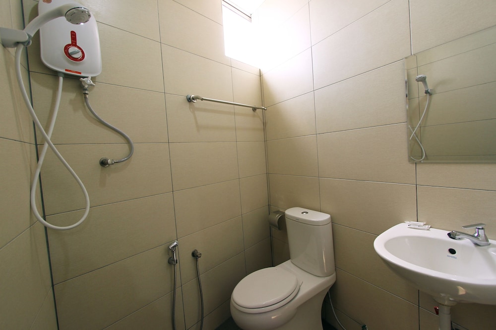 Max Inn Suite Hotel 23/24