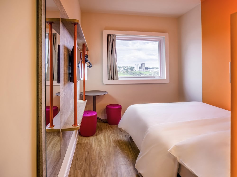 ibis budget Uberlandia 26/67