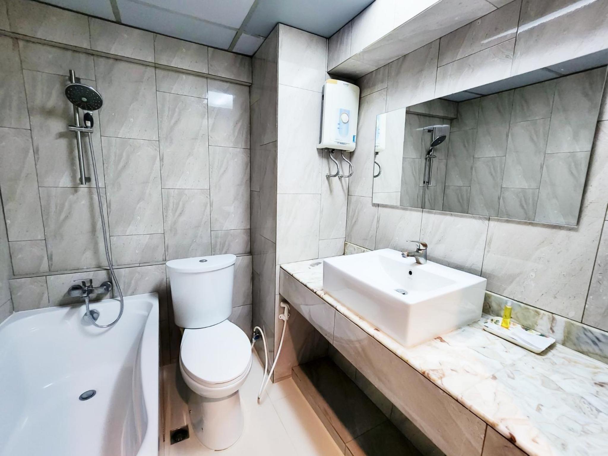 Watana Hotel Bangkok 63/63