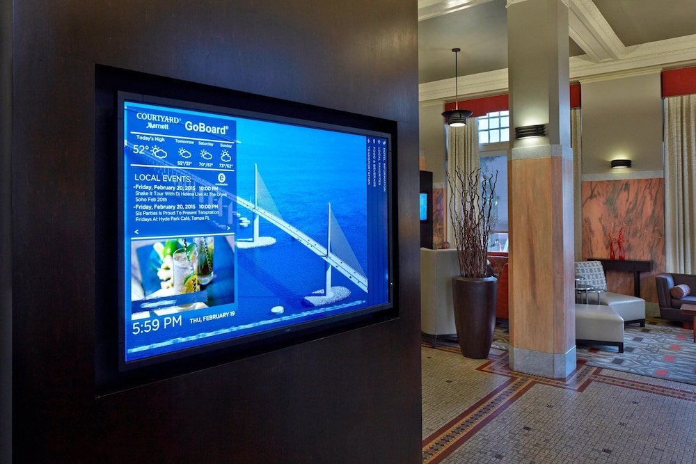 Courtyard by Marriott St. Petersburg Downtown 51/64