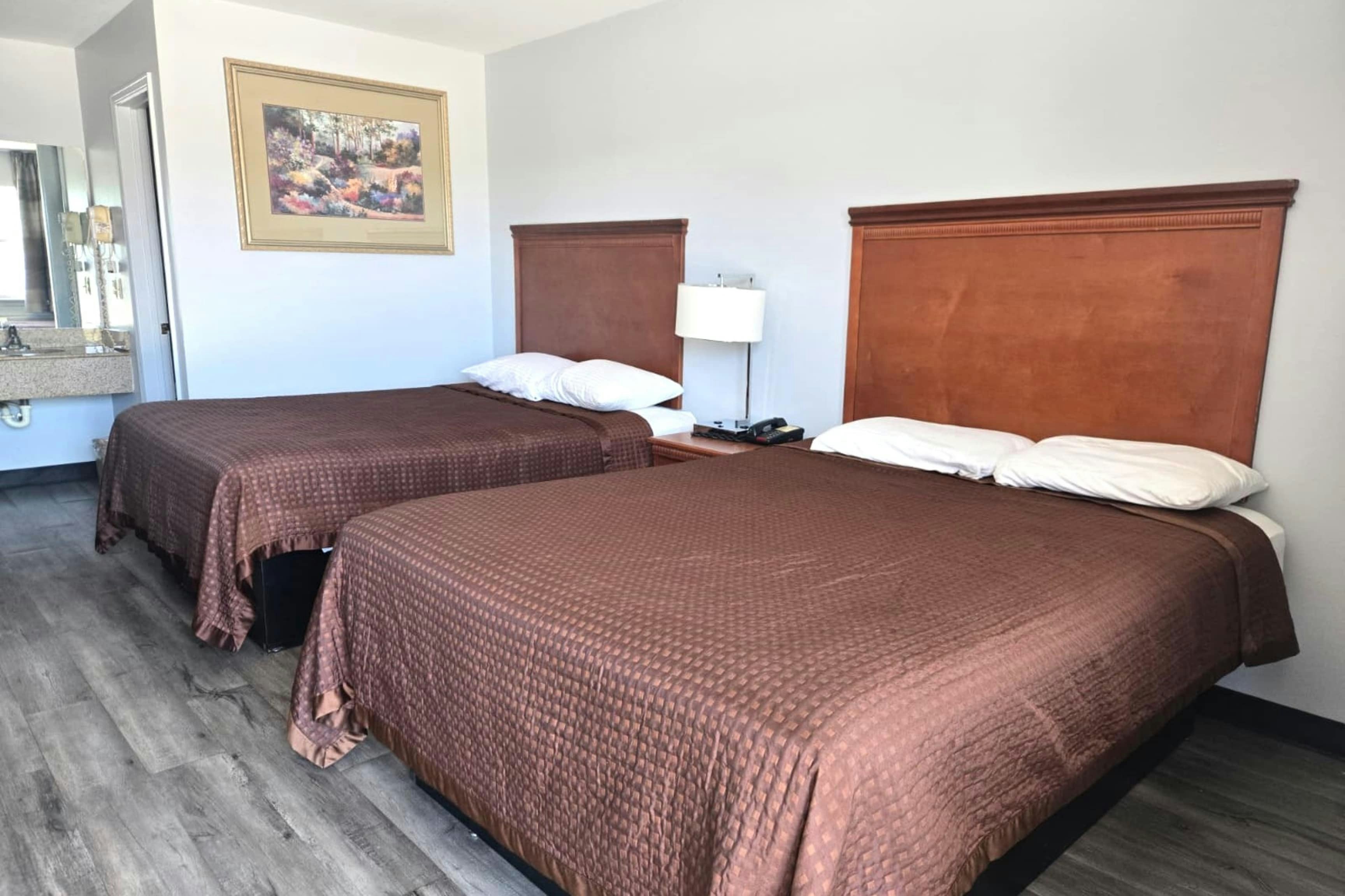 Stay Inn Checotah near Eufaula Lake 17/28