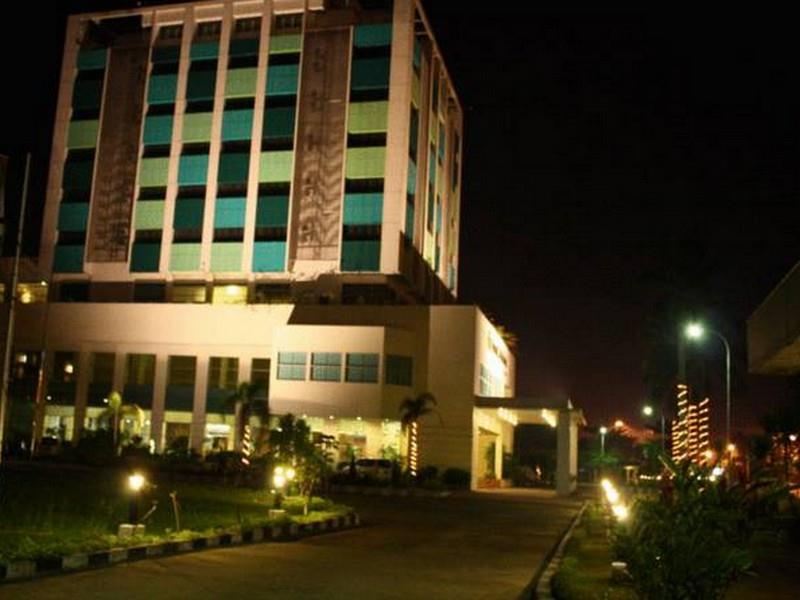 Grand Mahkota Hotel Pontianak 1/29