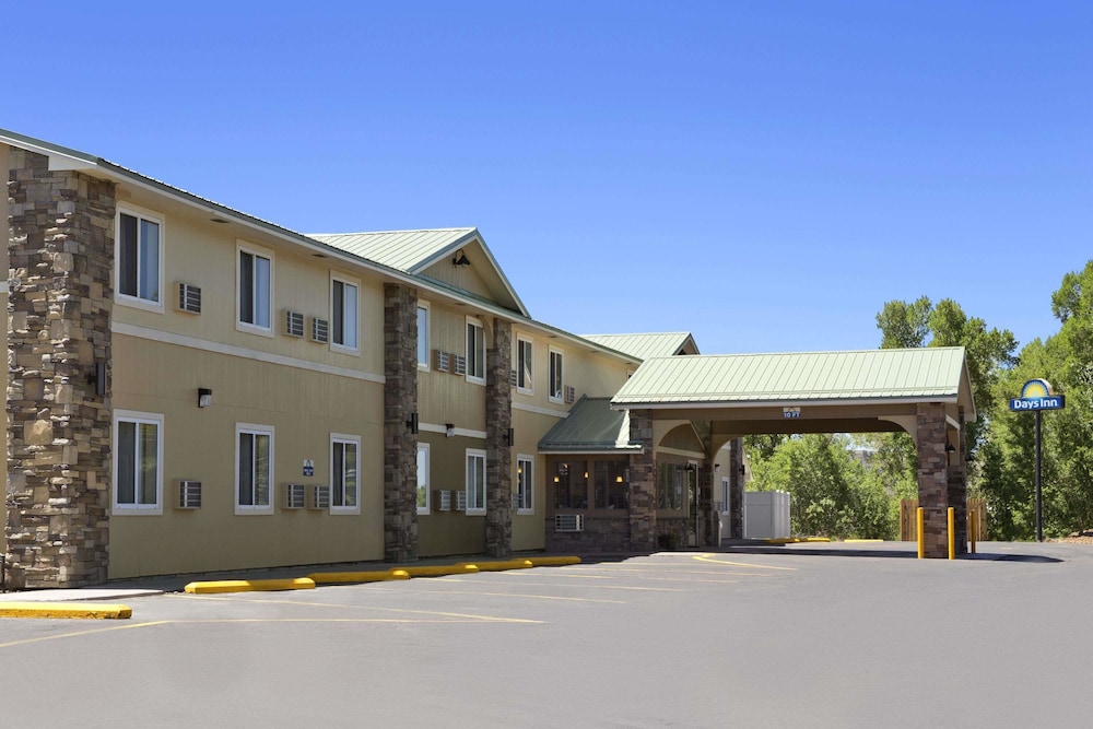 Days Inn & Suites by Wyndham Gunnison 4/46