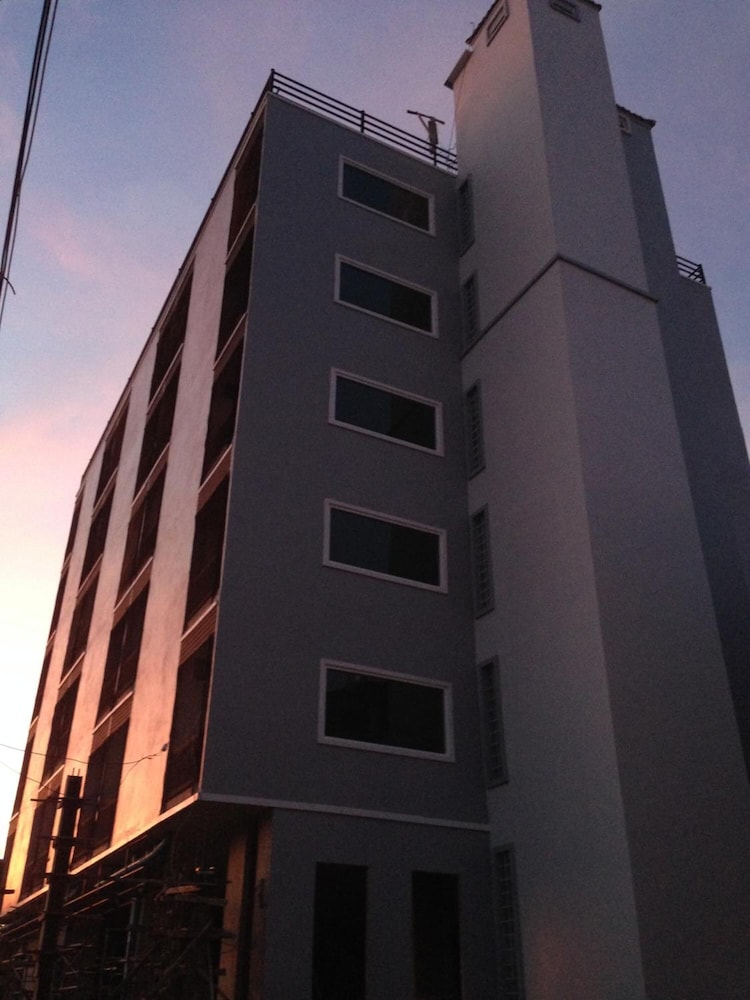 Atme2 Hotel 2/34