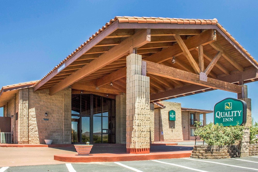 Quality Inn Benson I-10 Exit 304 3/49