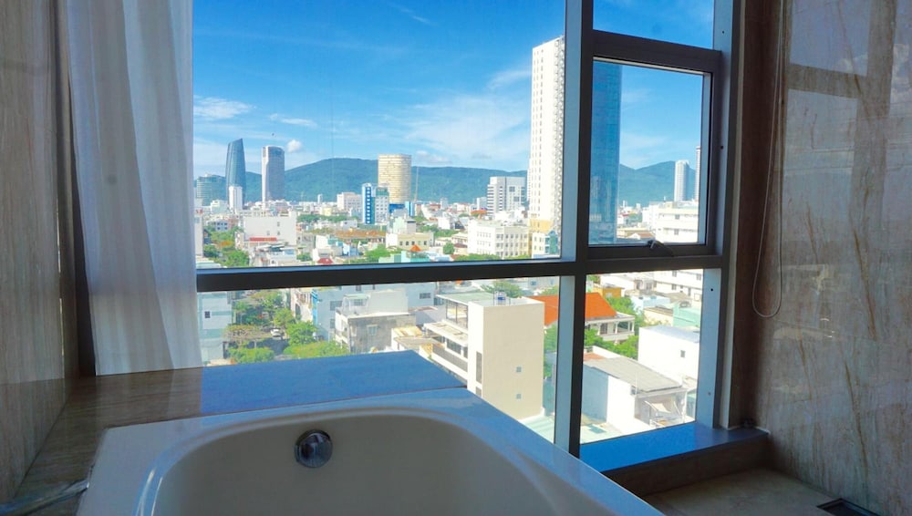 Nhat Linh Hotel Da Nang 20/31