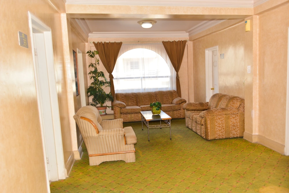 Hotel Baeza 35/50