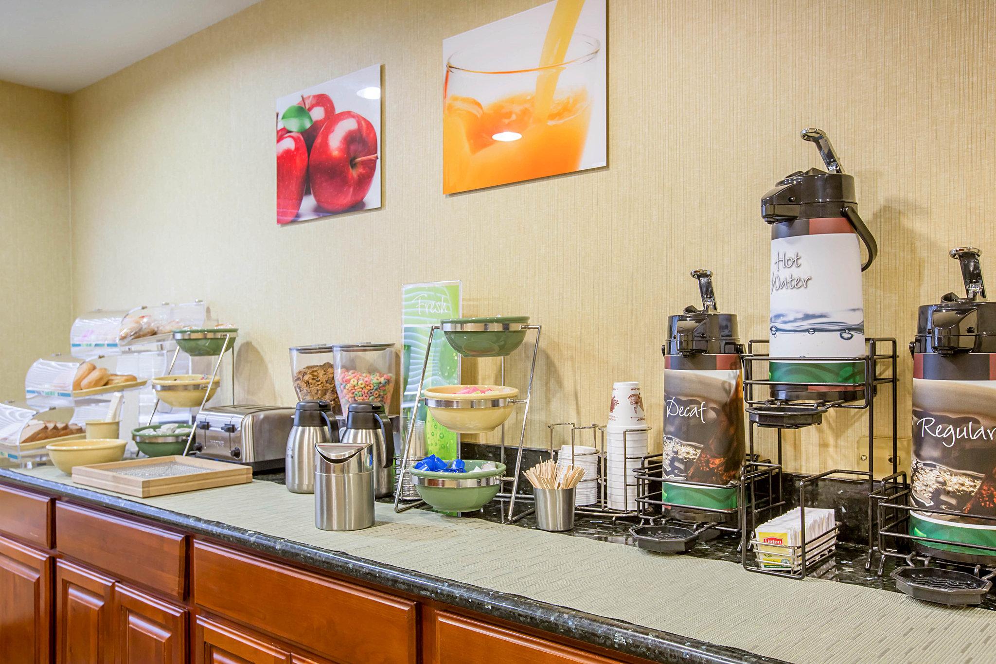 Quality Inn & Suites 13/18