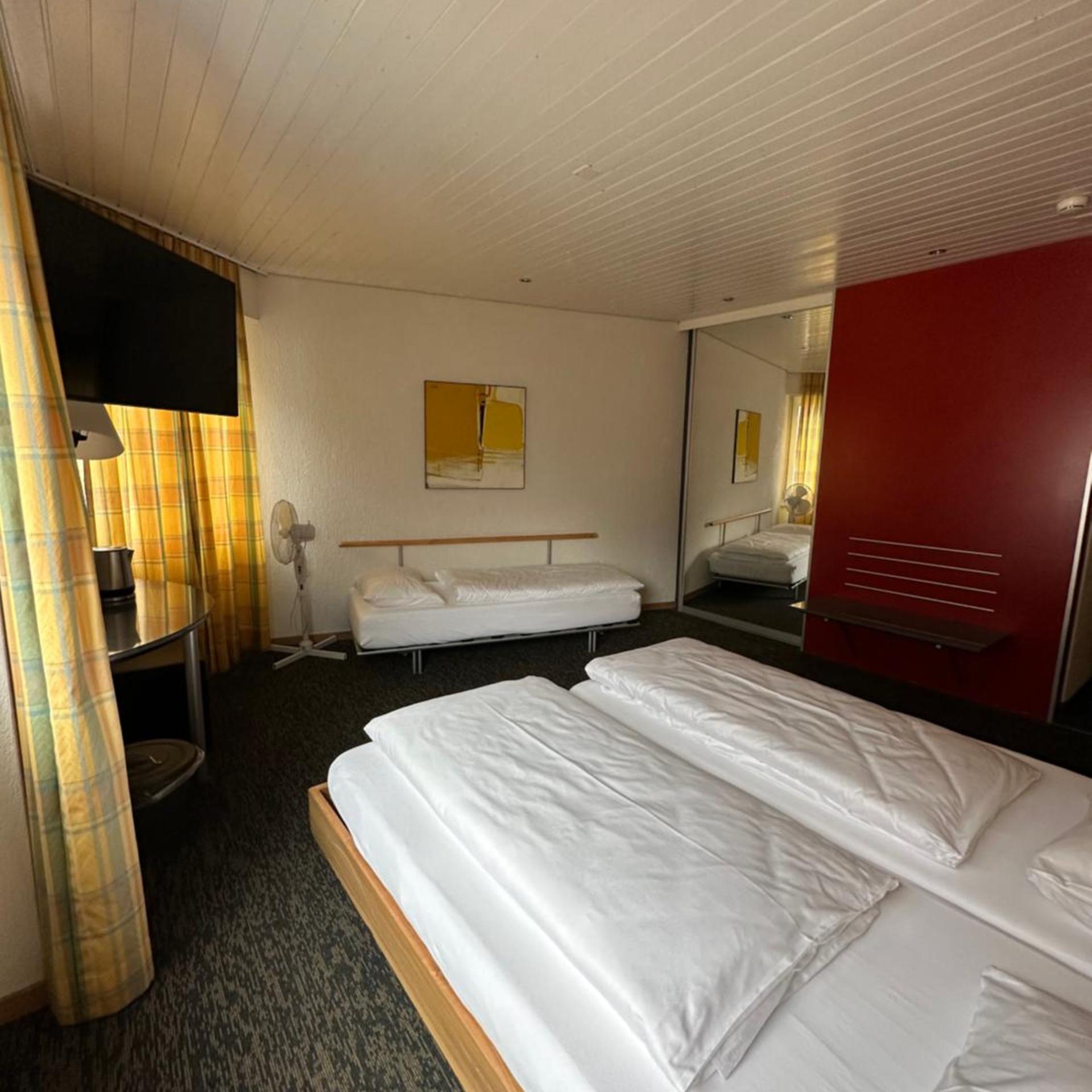 Standard, Double Bed