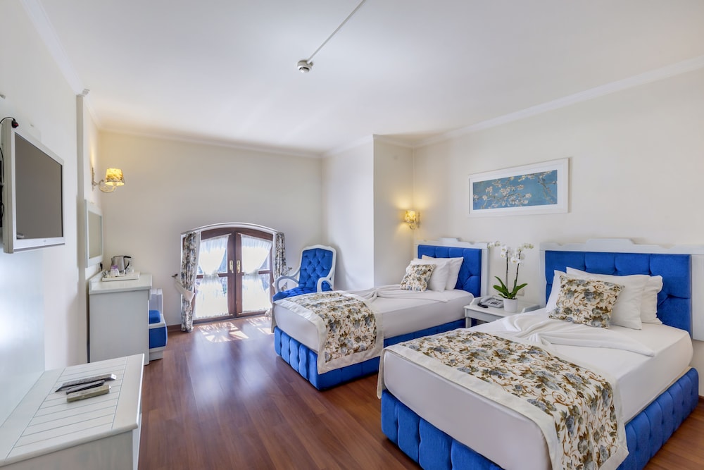 Hotel Adalya Port 10/50