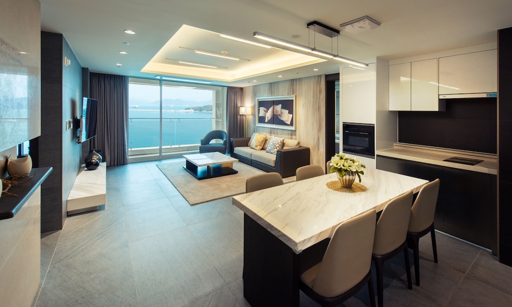 Yeosu Venezia Hotel & Suites 29/50
