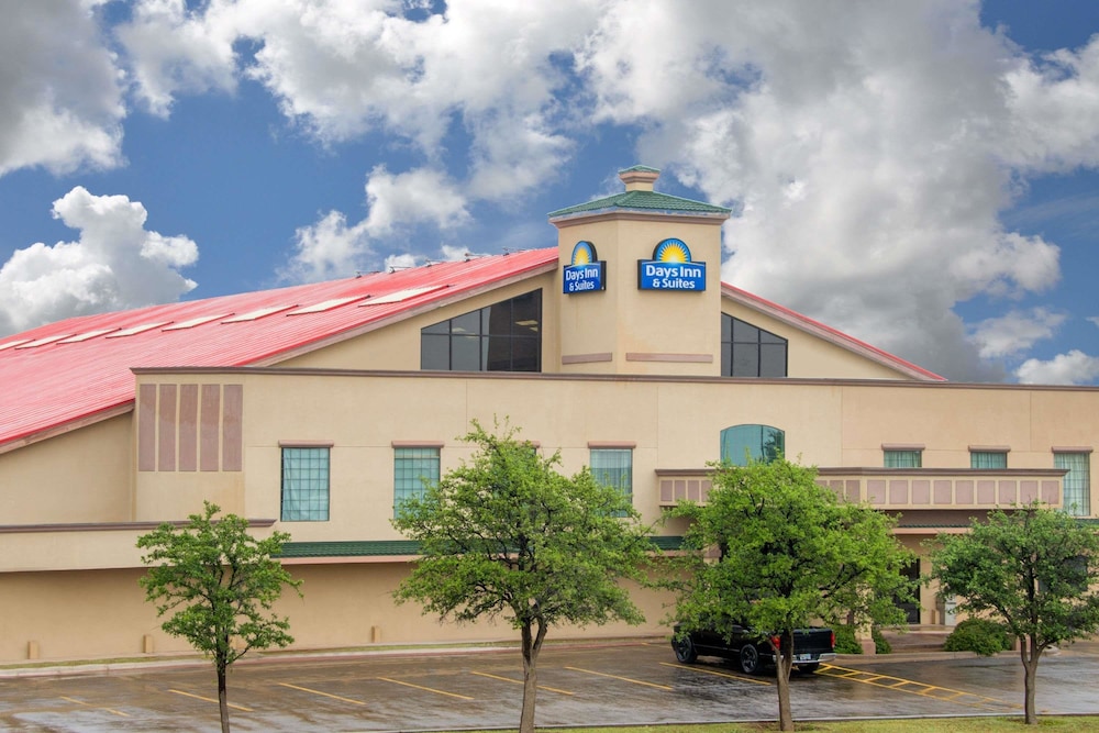 Days Inn by Wyndham Lubbock South 3/31