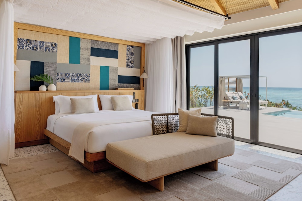 2 Bedrooms, Grand, the Level, Ocean Villa, 2 King Beds