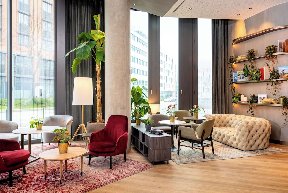 Radisson Blu Hotel at Porsche Design Tower Stuttgart 32/50