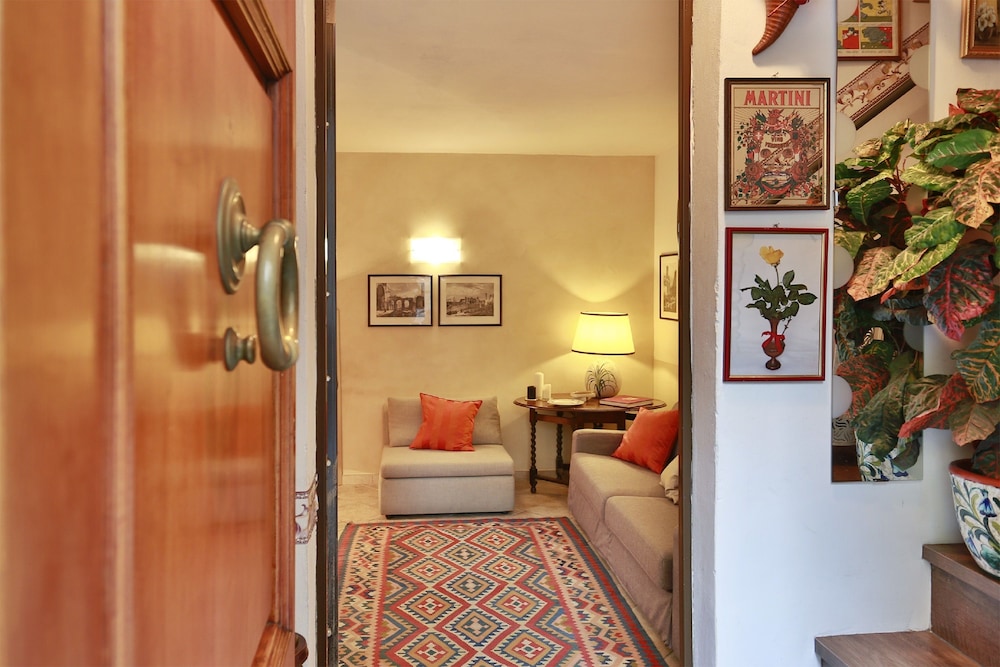 Ghibellina Apartment 1/50
